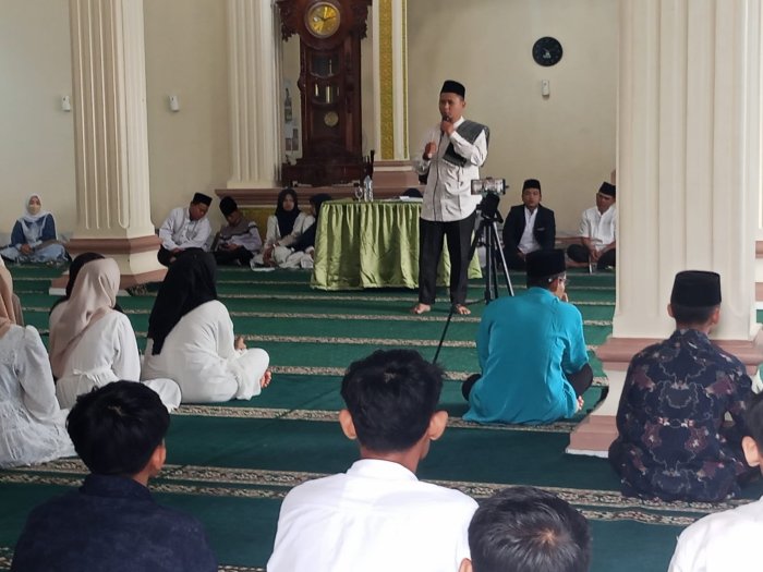 Peringatan Maulid Nabi Muhammad SAW di MAN 2 Sungai Penuh Berlangsung Khidmat Peringatan Maulid Nabi Muhammad SAW di MAN 2 Sungai Penuh Berlangsung Khidmat