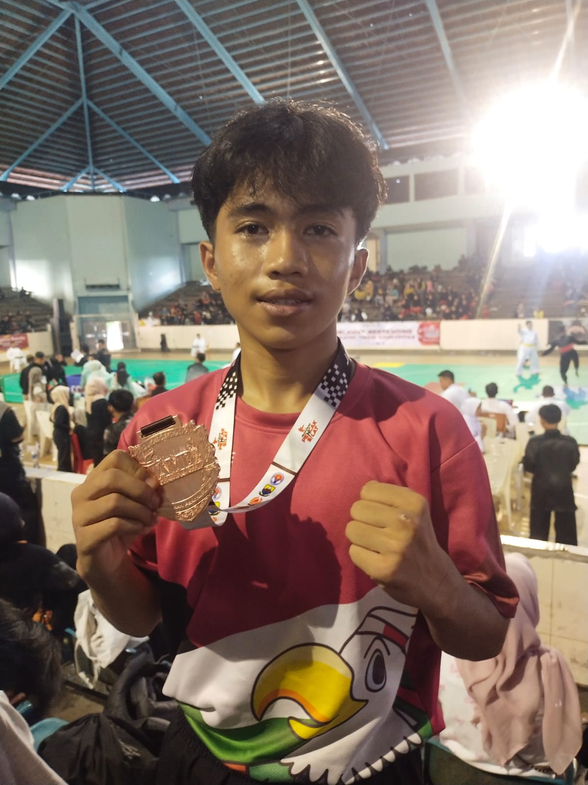 SISWA MAN 2 SUNGAI PENUH RAIH MEDALI PERAK DALAM KEJUARAAN PENCAK SILAT DI JAMBI 2024