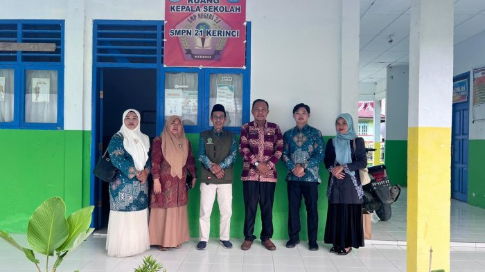 Sosialiasi PMB MAN 2 Sungai Penuh di SMP Negeri 21 Kerinci berjalan lancar