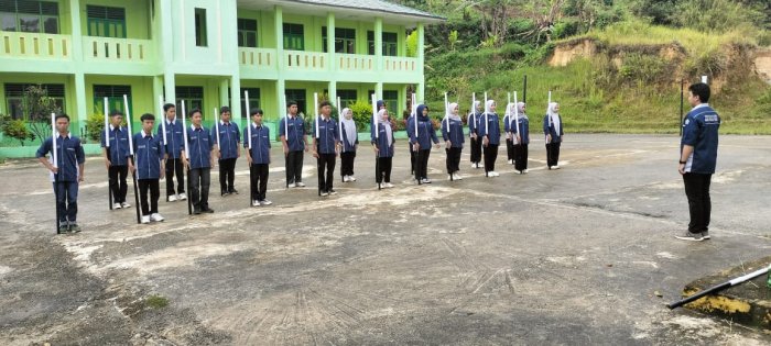 MAN 2 Sungai Penuh adakan Gladi Bersih Persiapan Latihan Dasar Kepemimpinan.